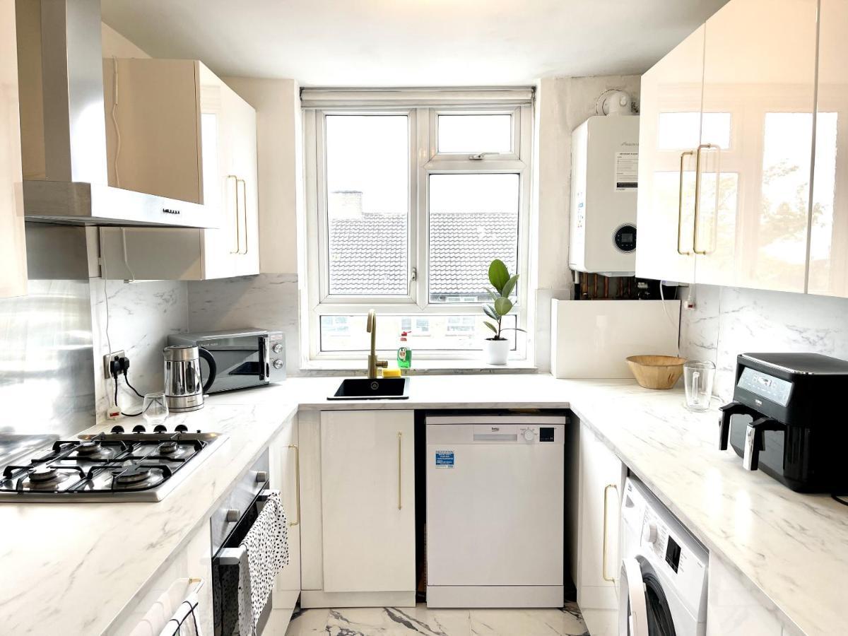 Beautiful 3-bed At Swiss Apartment
